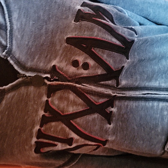 NWOT Sixx A.M. "Prayers for the Damned" Hoodies - Picture 4 of 5